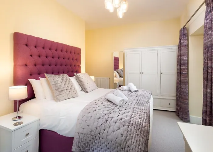 Larna Place Holiday home