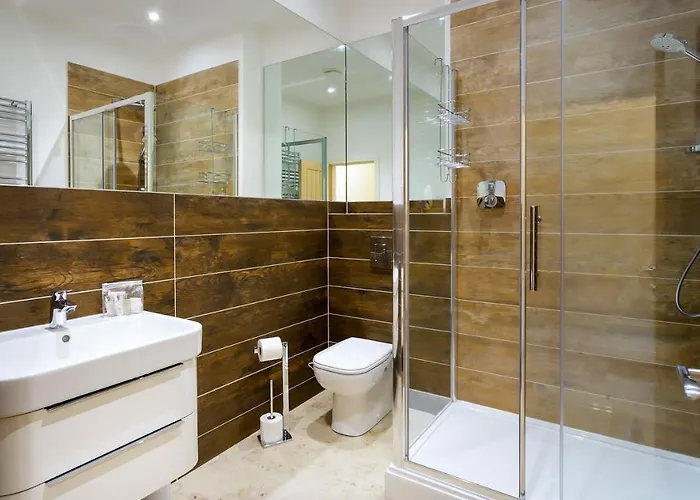 Larna Place Ambleside