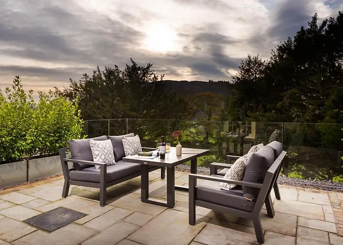 Larna Place Ambleside