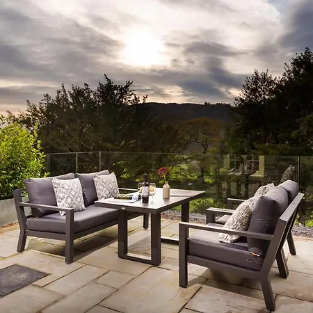 Larna Place Ambleside